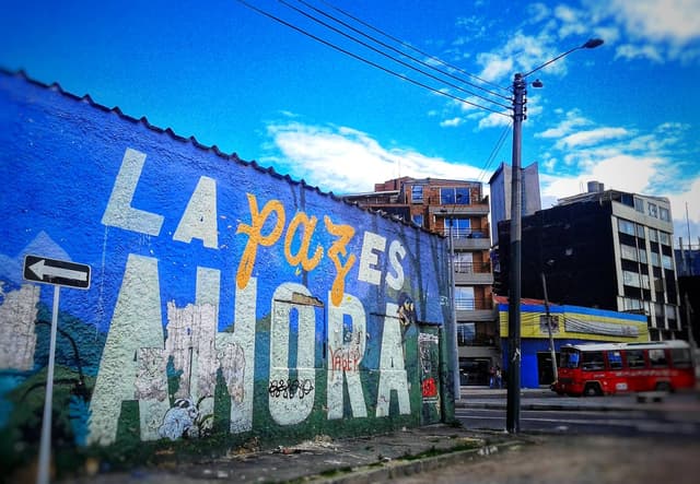 La hybris del punto cero: o de cómo intentar desmemoriar un país