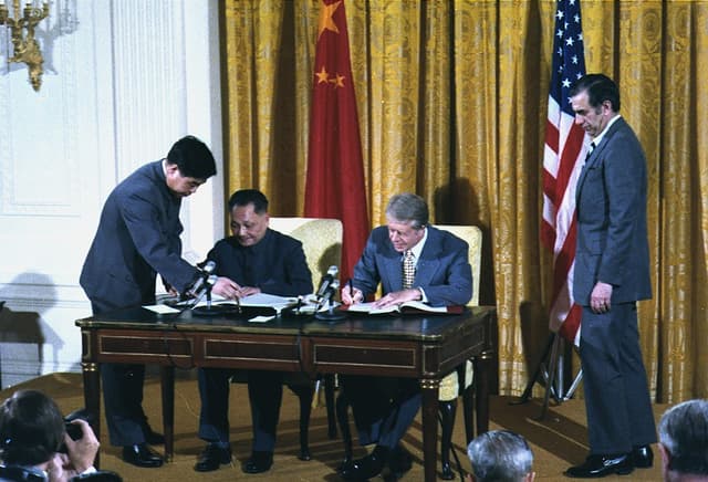 Cómo Estados Unidos Convirtió a China en una Superpotencia